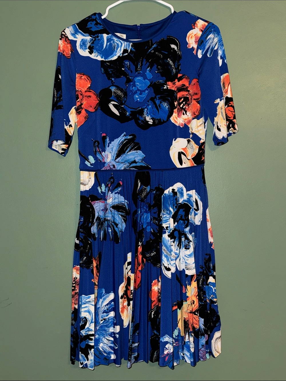 Maggy London Blue Pleated Floral Fit and Flare Dress 8